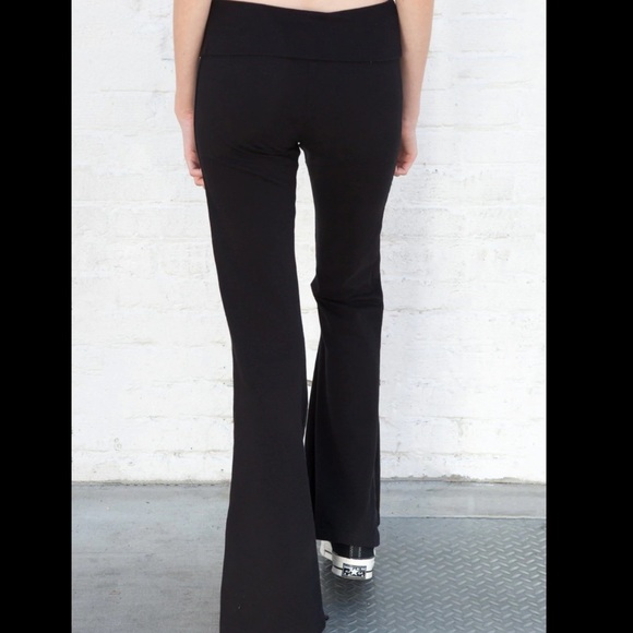 Brandy Melville Aaliyah flare pants - Picture 3 of 6